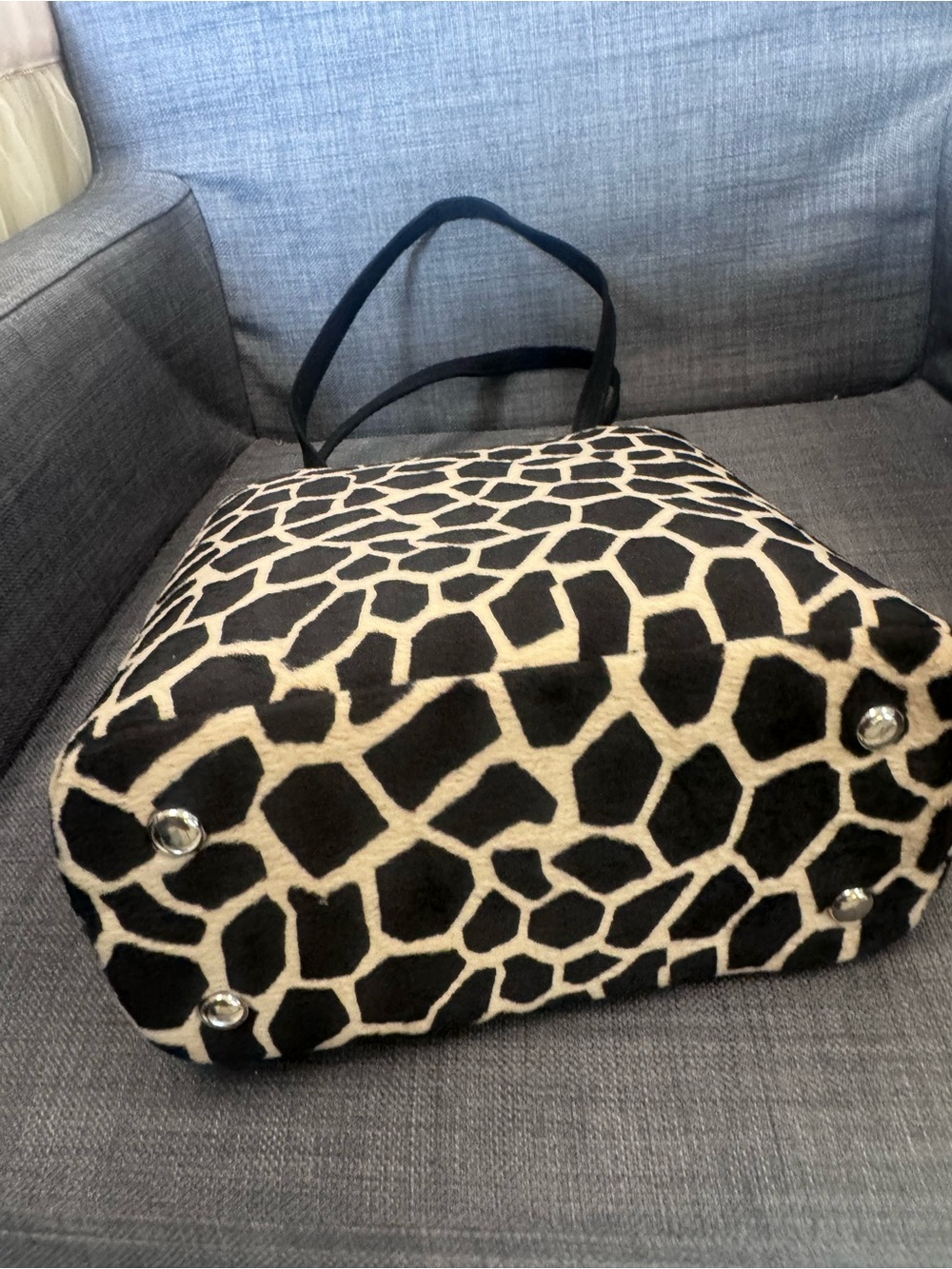 Vintage kate spade Black & Cream Giraffe Print Tote Bag with red Interior - Picture 4 of 4